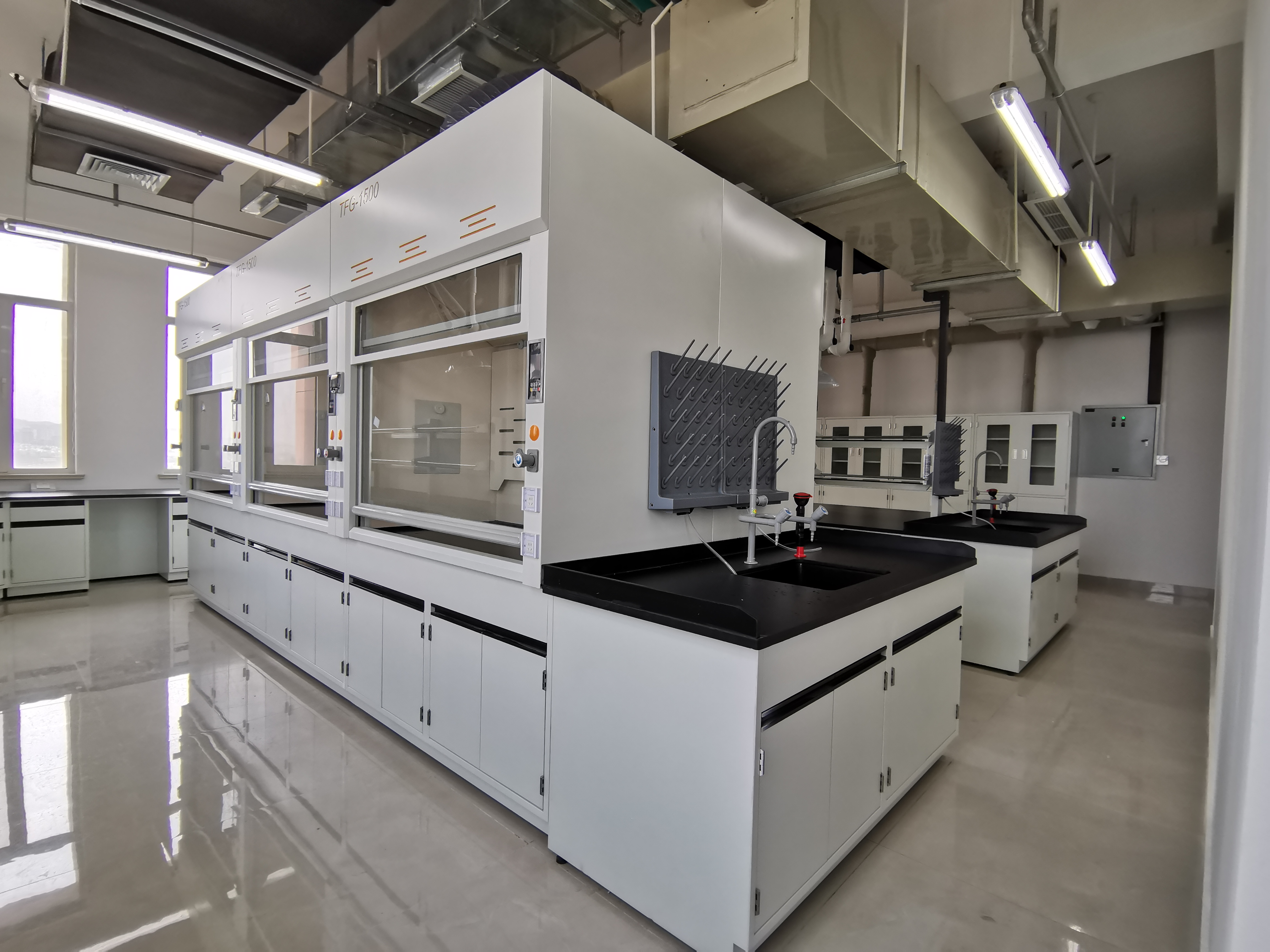 27c35506ab63ede3ab3825f9a513b16